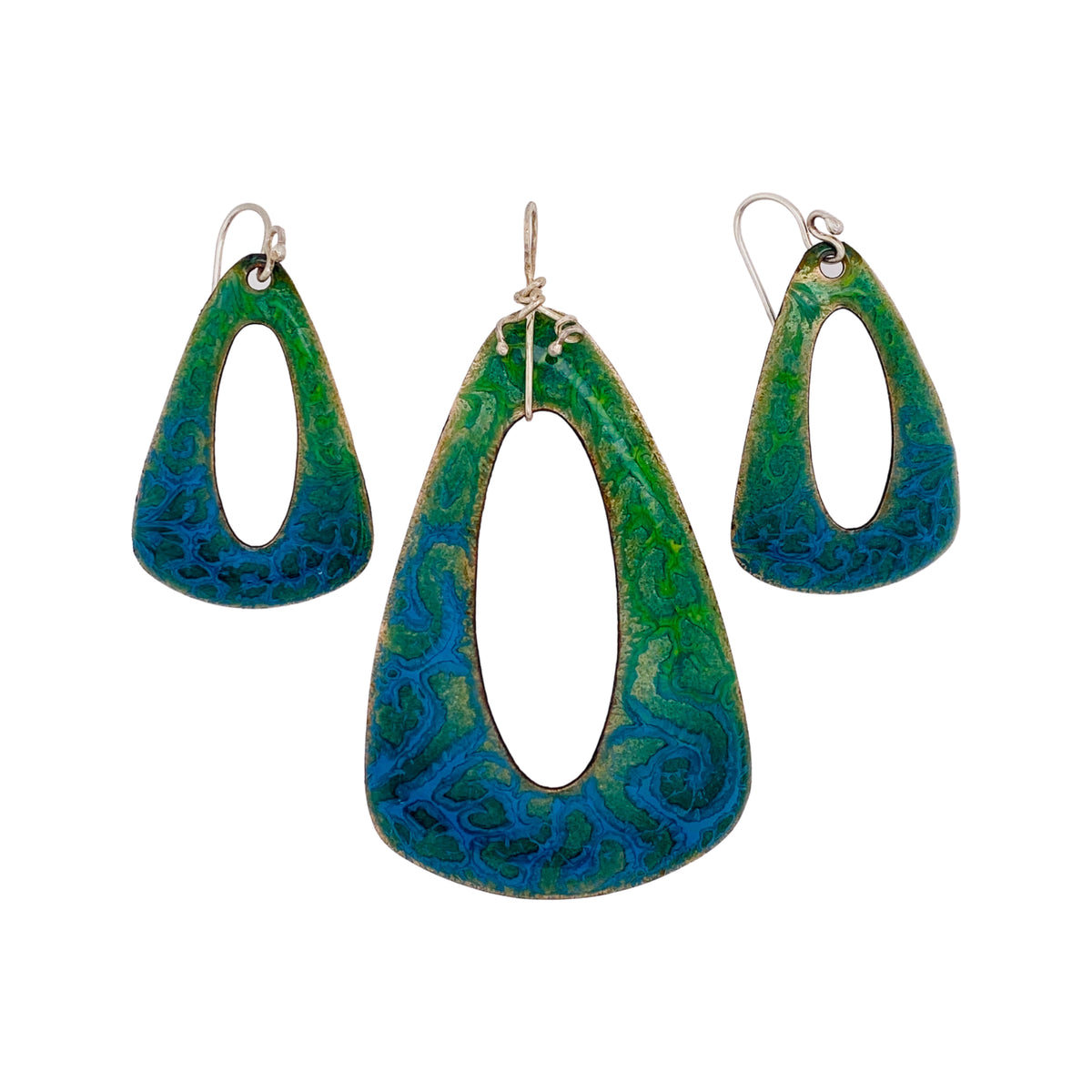 Camille Patton Meandering Water Head Over Heels Jewelry Set S03