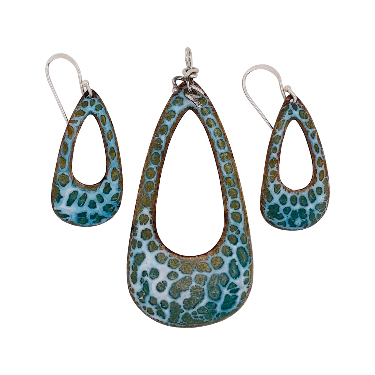 Camille Patton Ocean Drop Head Over Heels Jewelry Set S03