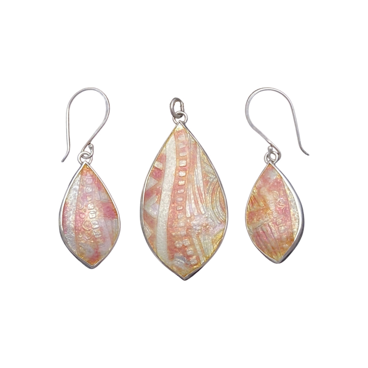 Camille Patton Pearly Pink Cosmos Jewelry Set S03